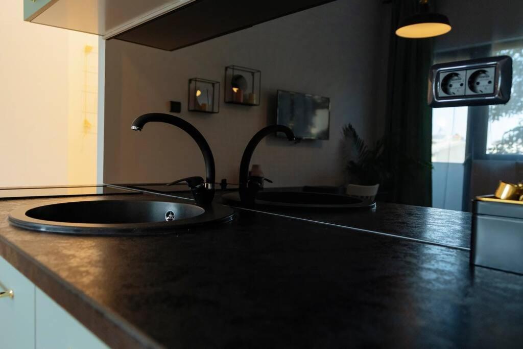 Amazing Studio - Top Location - Netflix Boekarest Buitenkant foto